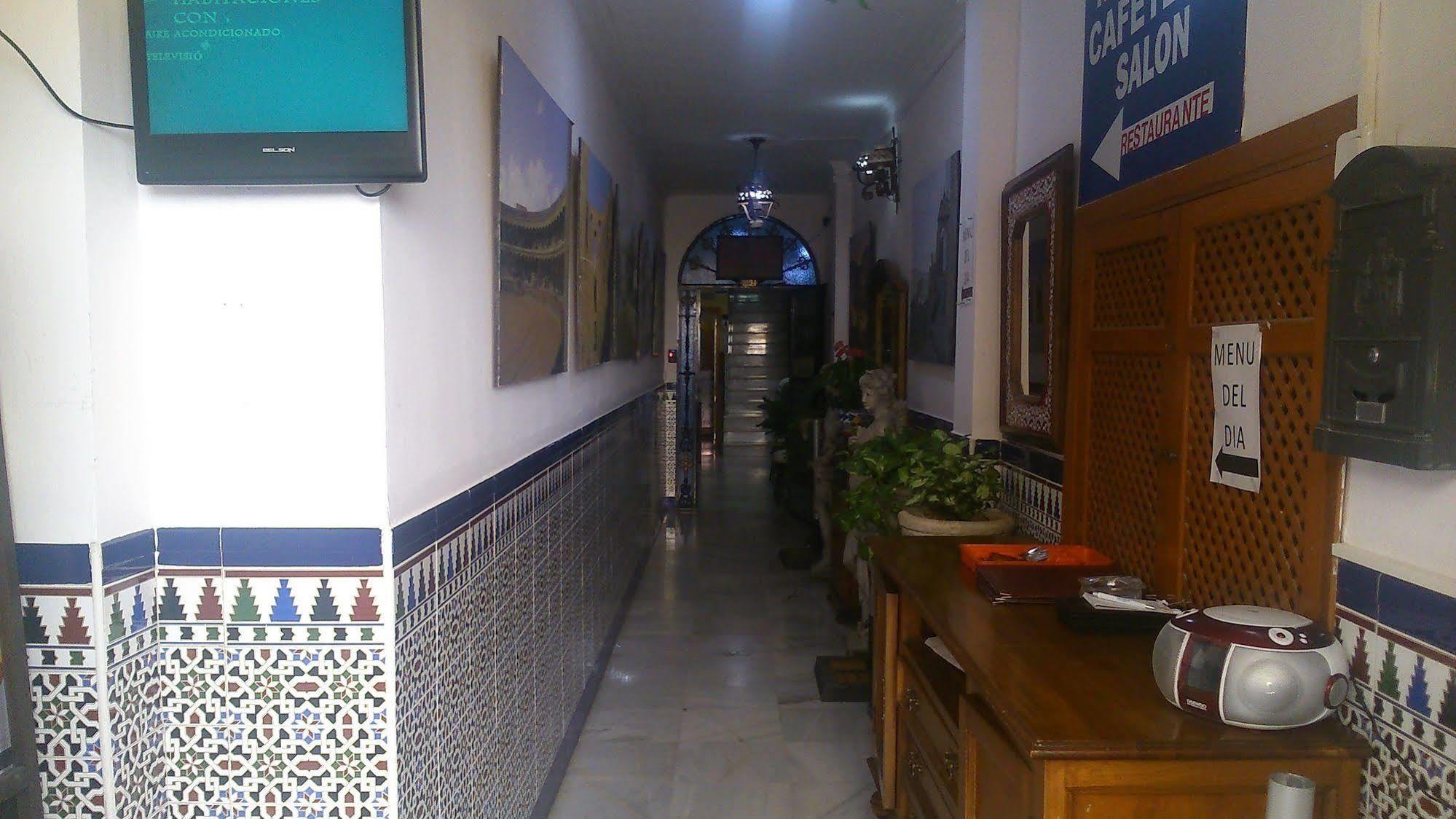 Hostal Virgen Del Rocio Ronda Kültér fotó