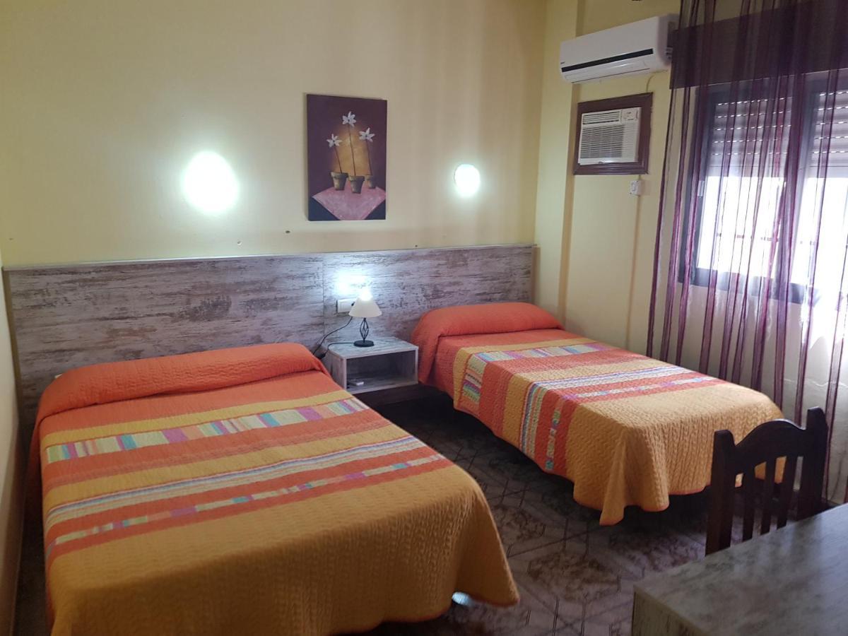 Hostal Virgen Del Rocio Ronda Kültér fotó