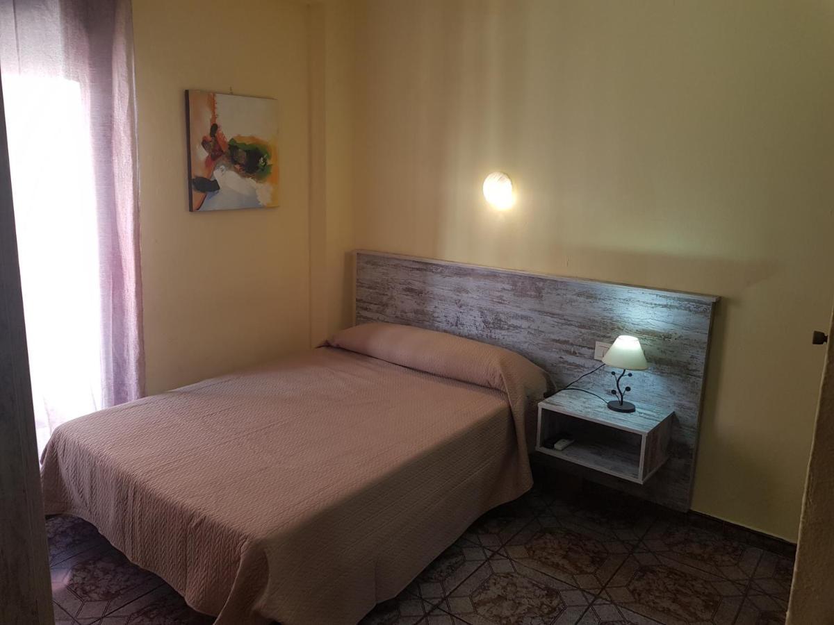 Hostal Virgen Del Rocio Ronda Kültér fotó