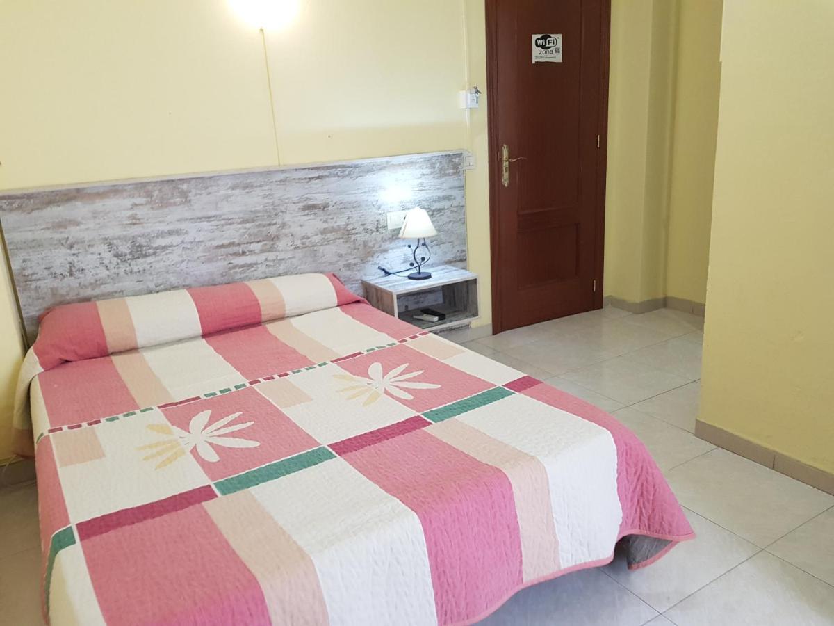 Hostal Virgen Del Rocio Ronda Kültér fotó