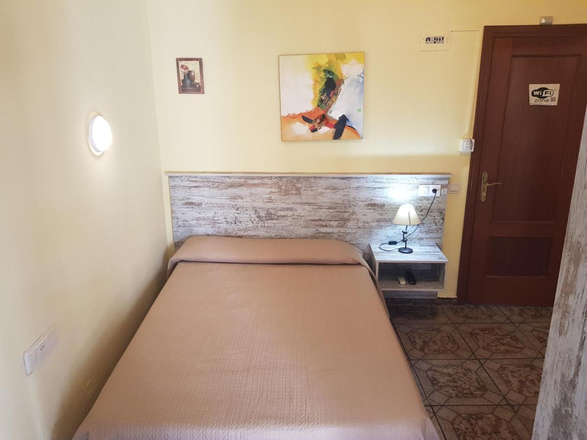 Hostal Virgen Del Rocio Ronda Kültér fotó
