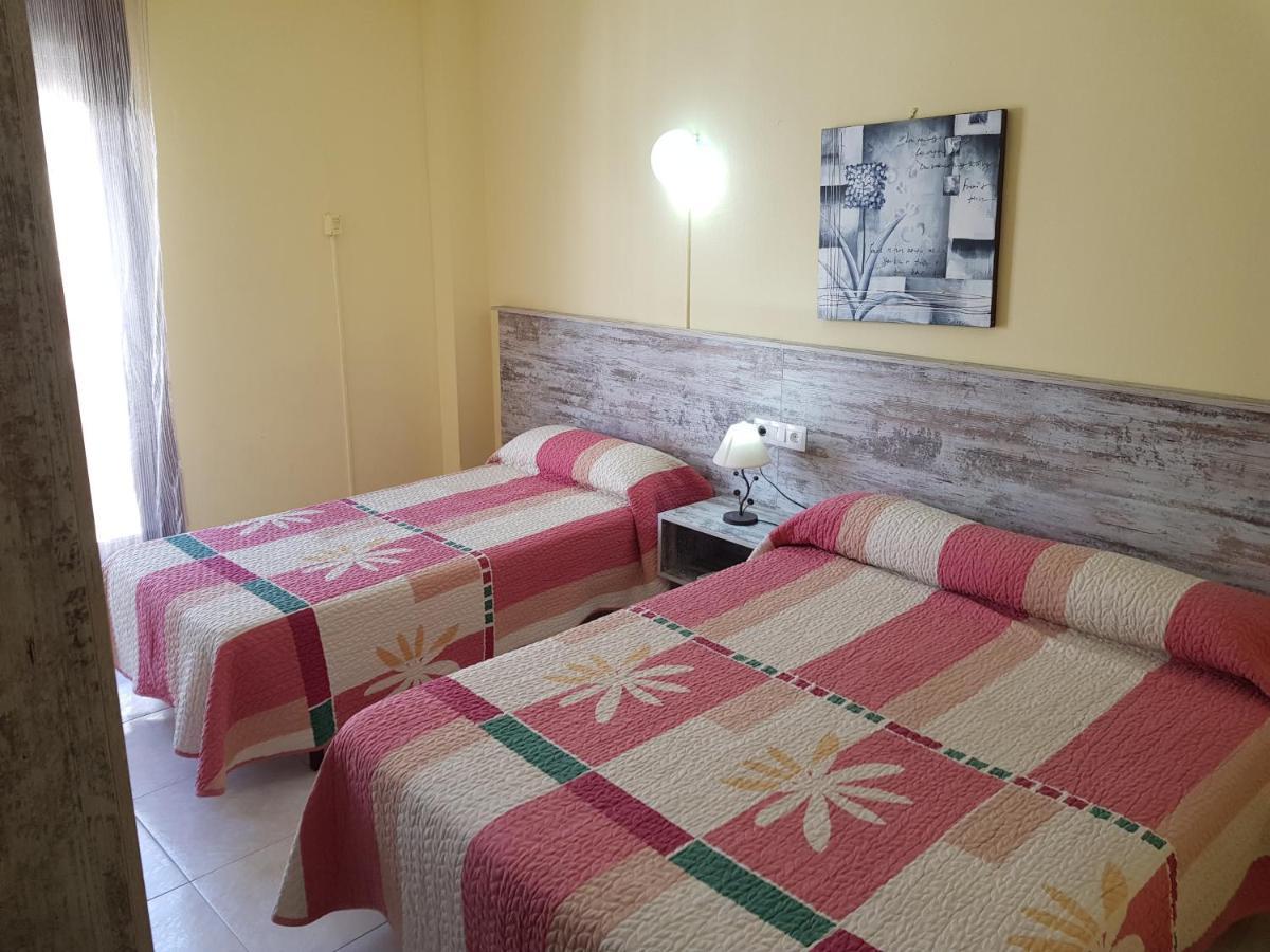 Hostal Virgen Del Rocio Ronda Kültér fotó