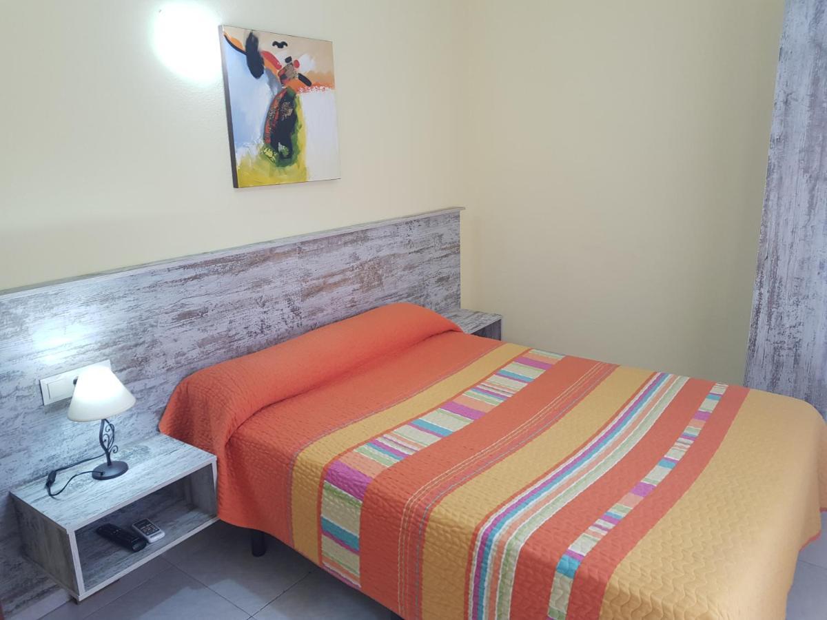 Hostal Virgen Del Rocio Ronda Kültér fotó