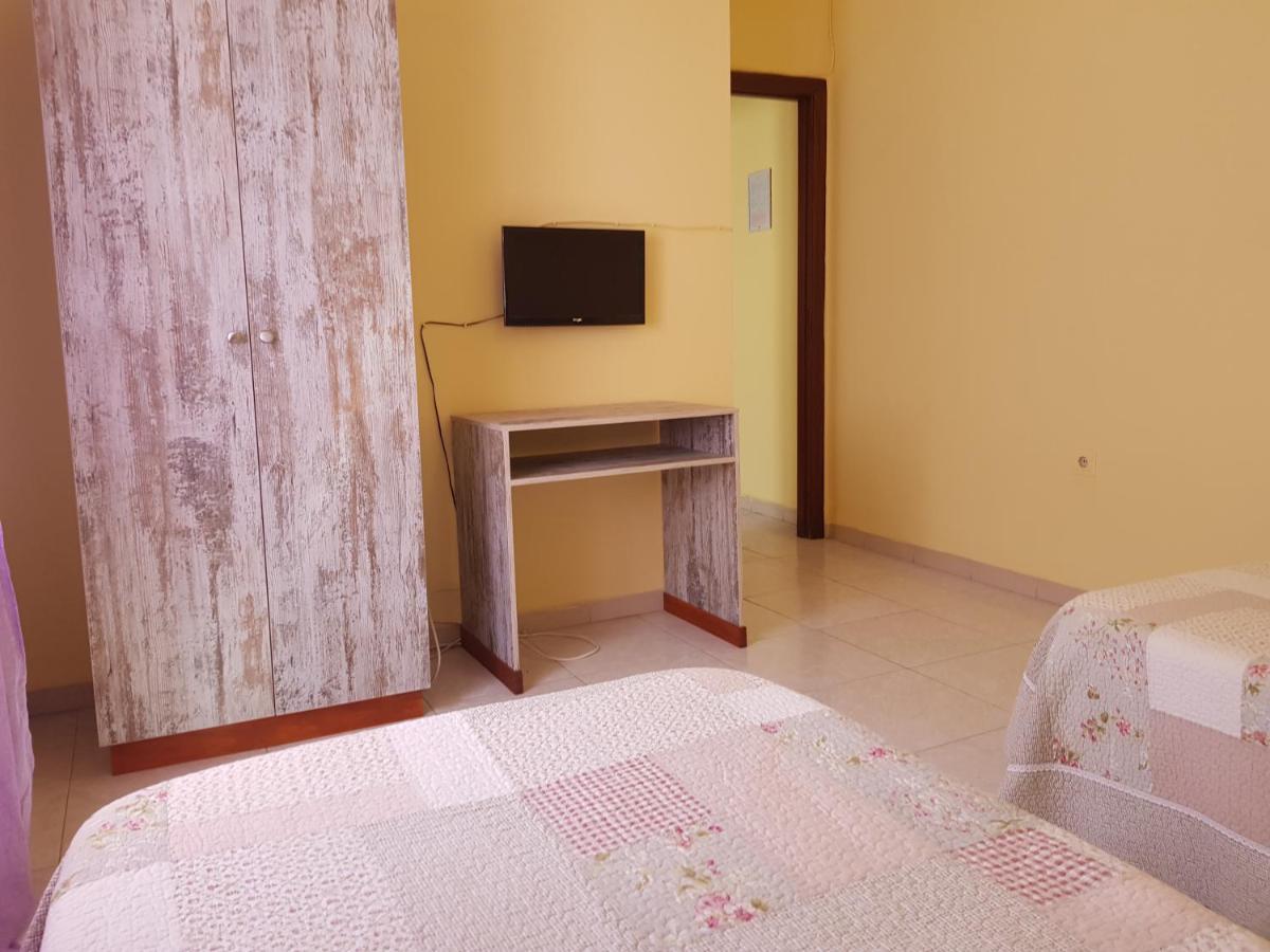 Hostal Virgen Del Rocio Ronda Kültér fotó